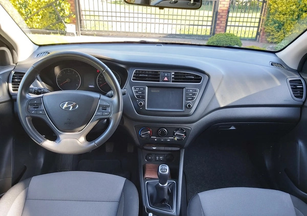 Hyundai i20 cena 52700 przebieg: 39400, rok produkcji 2020 z Wyszków małe 172